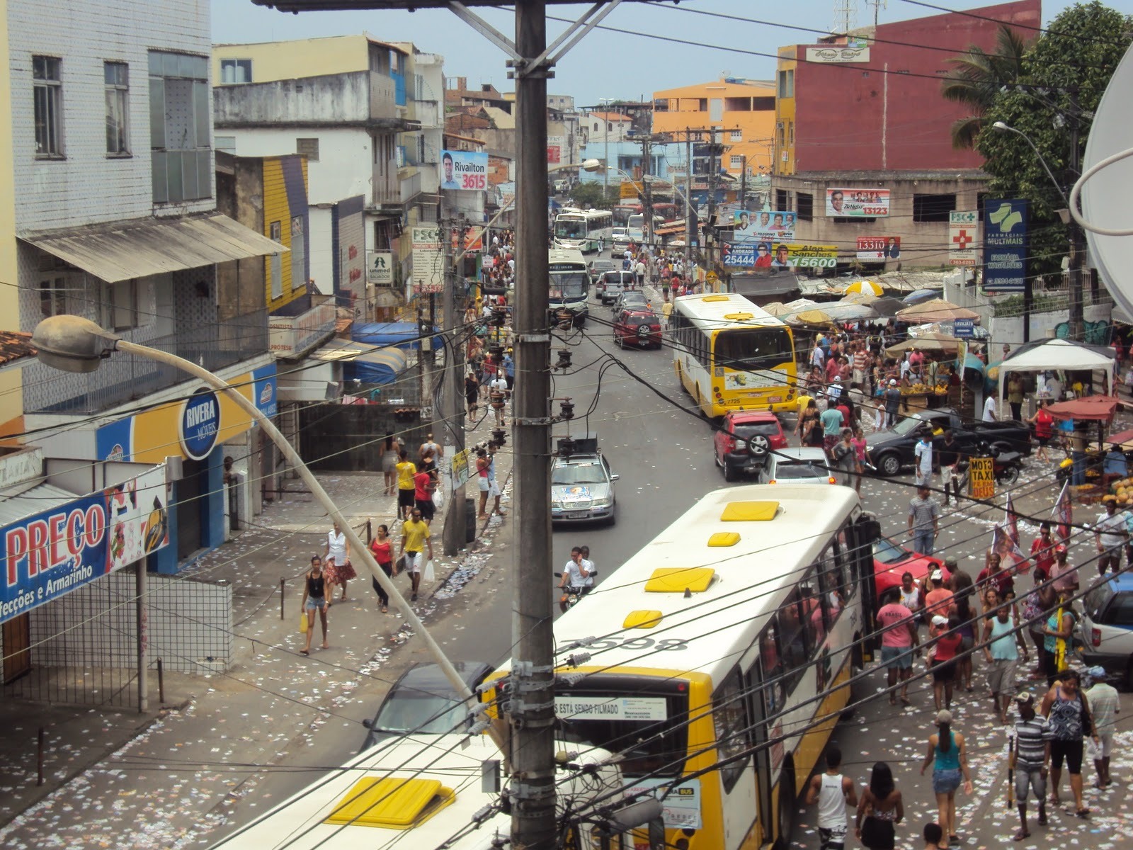 Resultado de imagem para fotos de onibus no bairro de sao caetano em salvador