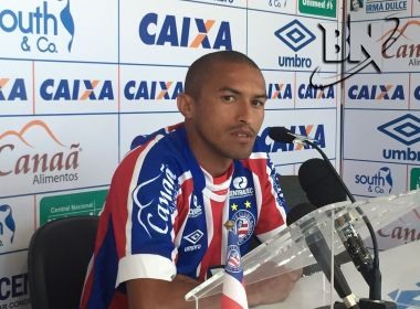 'Vou honrar a camisa tricolor', diz Nino Paraíba em apresentação