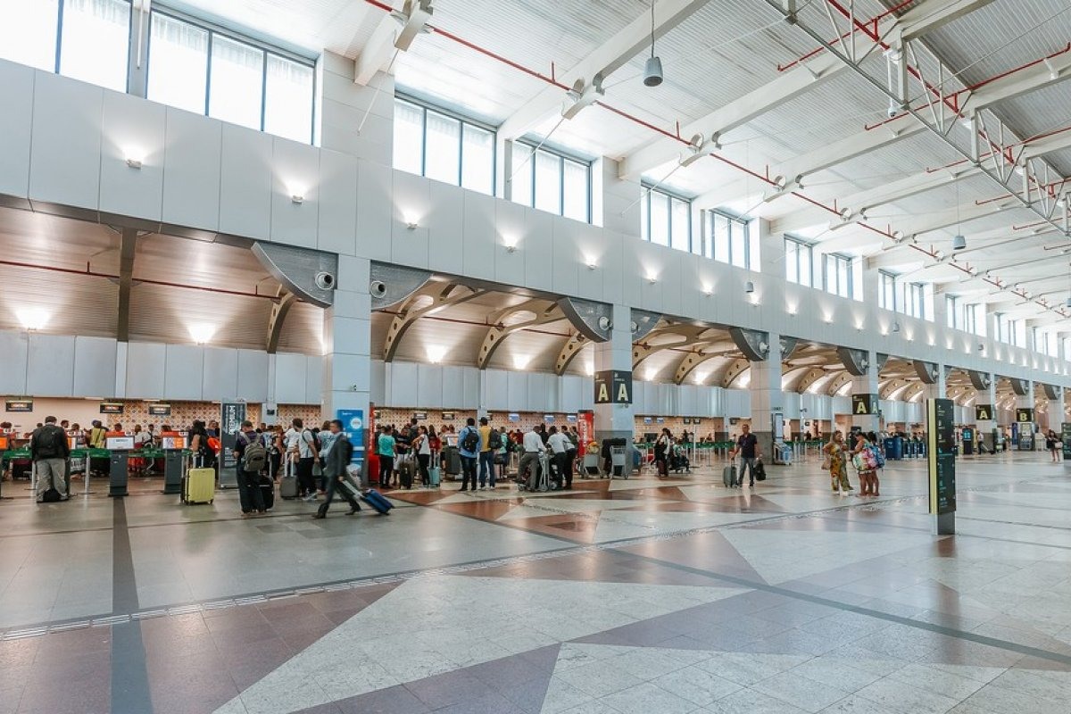 Mau tempo faz Aeroporto de Salvador cancelar voos - Bahia | Farol ...