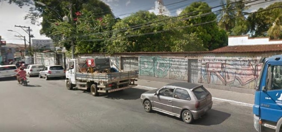 Resultado de imagem para na Rua Silveira Martins em salvador