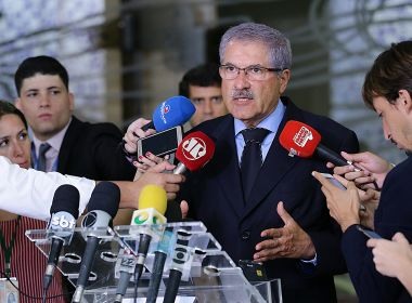 NÃºcleo de Bolsonaro sugeriu JosÃ© Rocha para lÃ­der do governo na CÃ¢mara