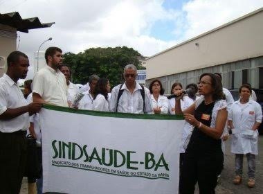 Servidores da Sesab paralisam atividades por 12h nesta quarta e fazem protesto no CAB