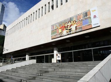 Biblioteca dos Barris volta a funcionar apÃ³s incÃªndio em fiaÃ§Ã£o