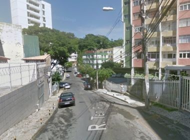 Adolescente de 15 anos é baleado na Barra em tentativa de assalto