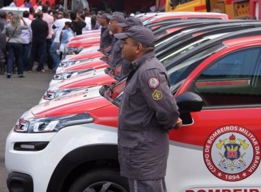 Três ficam feriados após desabamento de imóvel em Lauro de Freitas