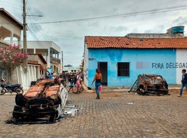 Piripá: Moradores destroem sede da delegacia durante protesto contra o titular