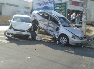 Conquista: Cinco ficam feridos em colisÃ£o; jovem segue em estado gravÃ­ssimo