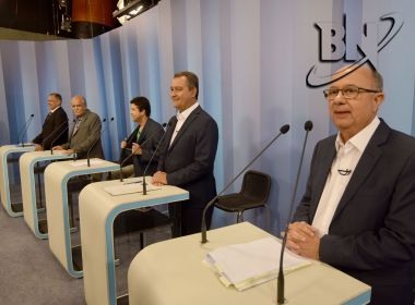 Ã?ltimo bloco do debate Ã© marcado por ataques, agradecimentos e pedidos de votos