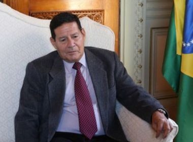 NÃ£o se pode tratar a imprensa como inimiga em hipÃ³tese alguma, diz MourÃ£o