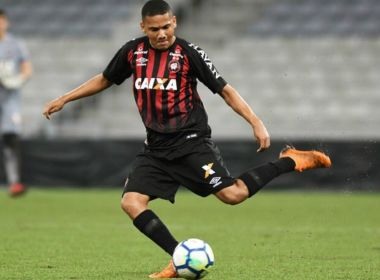 ApÃ³s deixar o Athletico Paranaense, Guilherme Rend fica perto de acertar com o VitÃ³ria