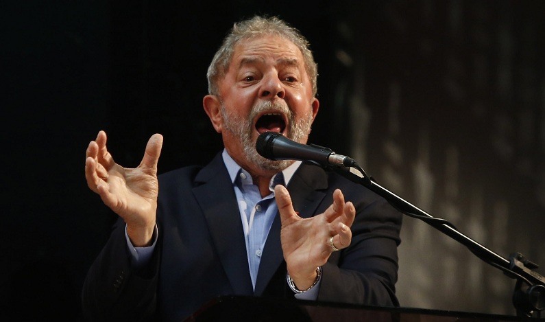 Resultado de imagem para Lula pede renúncia de Temer e antecipação de eleições presidenciais