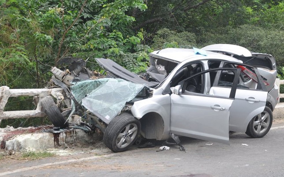 Acidente aconteceu na BR-367,  trecho entre as cidades de Eunápolis e Porto Seguro (Foto: Radar 64)