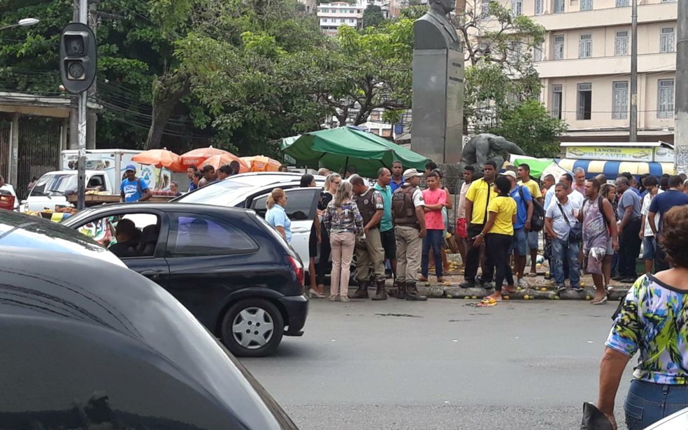 Acidente ocorreu por volta das 9h desta quinta-feira (10) (Foto: Arquivo pessoal)