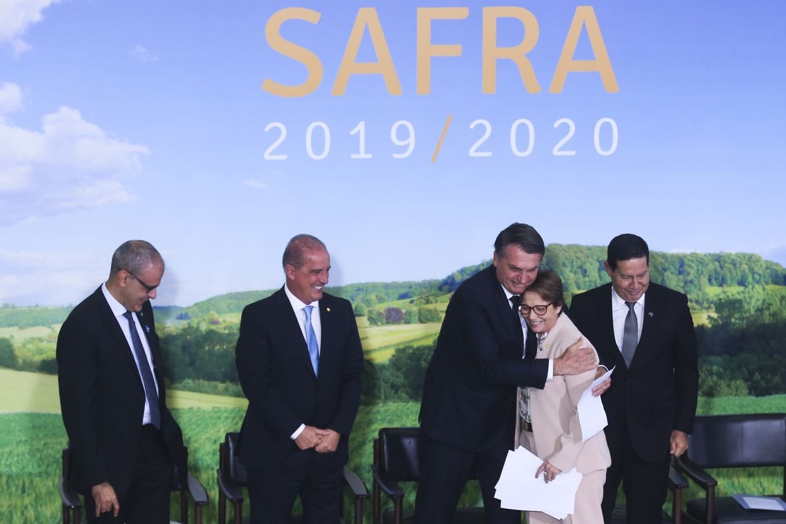 O presidente Jair Bolsonaro e a ministra da Agricultura, Tereza Cristina, durante lanÃ§amento do Plana Safra 2019/2020 em cerimÃ´nia no PalÃ¡cio do Planalto. 