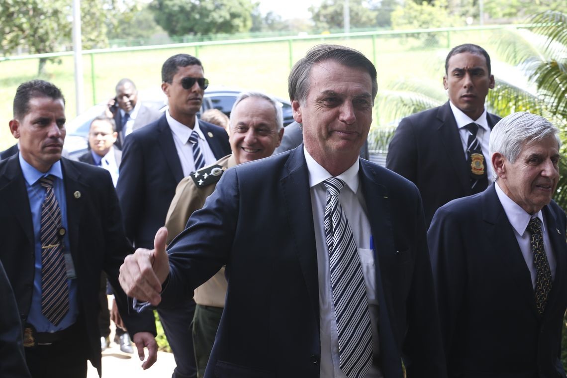 O presidente Jair Bolsonaro visita a Secretaria de SeguranÃ§a e CoordenaÃ§Ã£o Presidencial do Gabinete de SeguranÃ§a Institucional (GSI). Acompanha o ministro do Gabinete SeguranÃ§a Institucional (GSI), general Augusto Heleno.