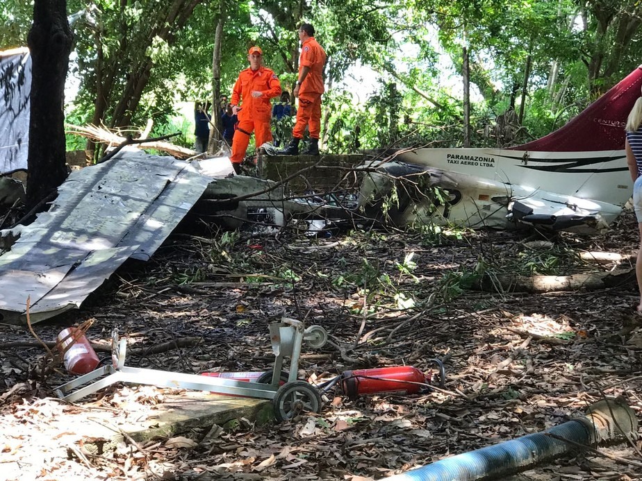 Avião particular fretado pelo Exército cai no interior de RR e quatro morrem, diz Defesa Civil