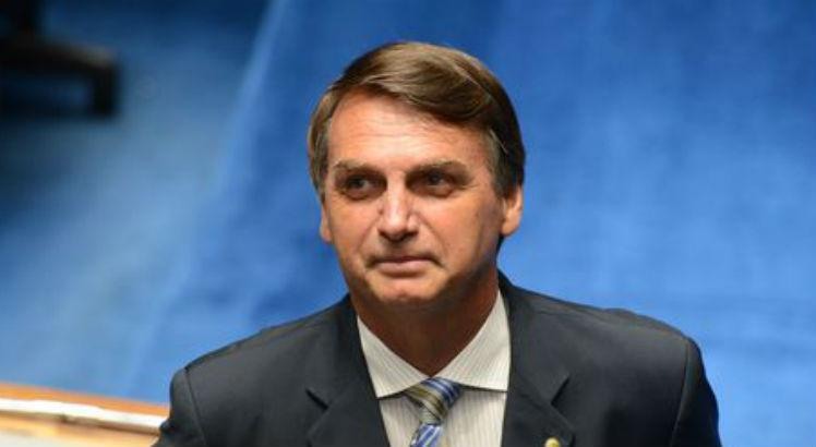 Resultado de imagem para Bolsonaro diz negociar com 350 parlamentares em busca de apoio no Congresso