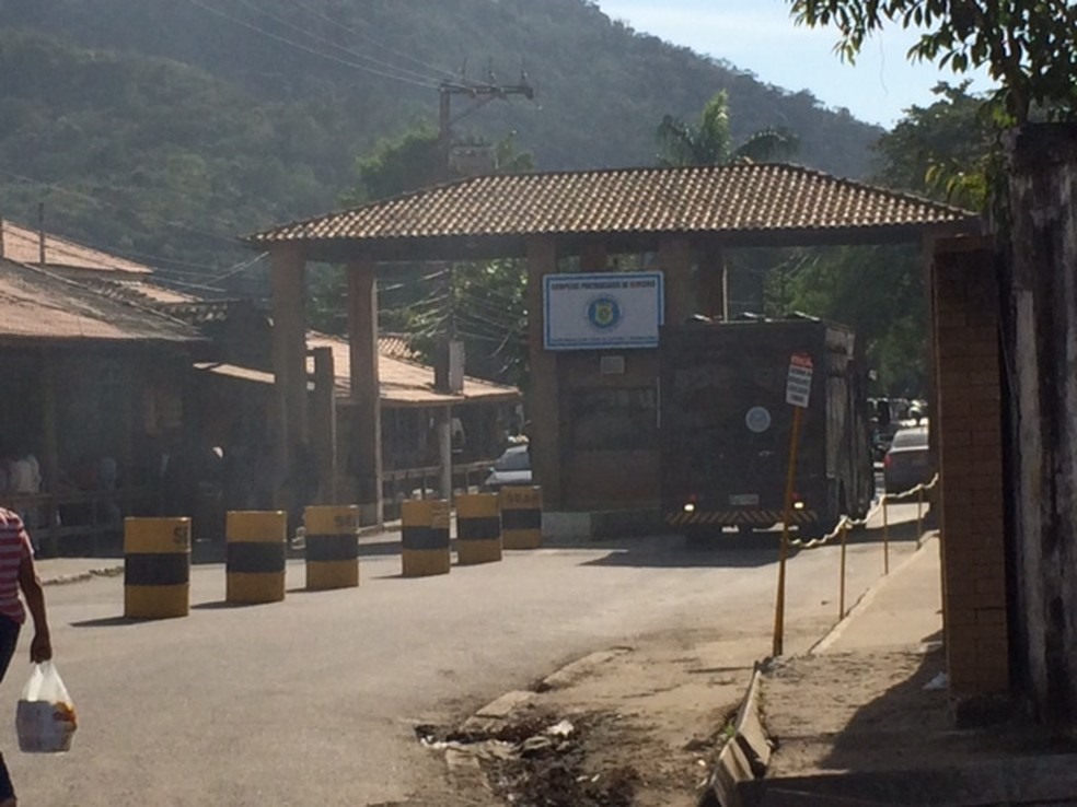 Entrada do Complexo Penitenciário de Gericinó, em Bangu (Foto: Alba Valéria Mendonça / G1)