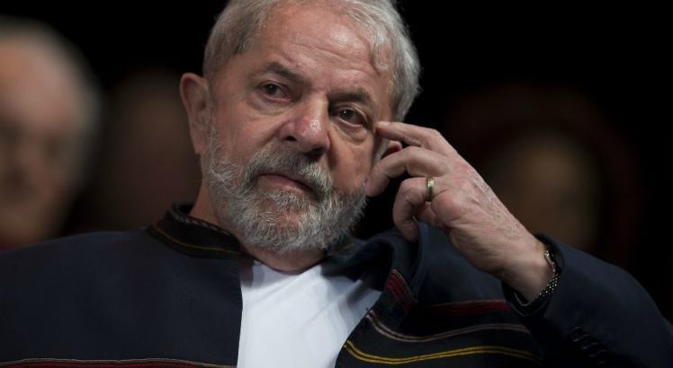 Resultado de imagem para Juiz aponta ‘real e iminente’ probabilidade de prisão de Lula