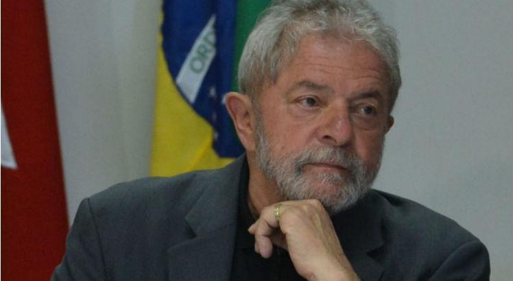 Resultado de imagem para Contra 'exploraÃ§Ã£o eleitoral', Lula pede a Moro que adie alegaÃ§Ãµes finais em aÃ§Ã£o