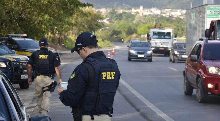 Resultado de imagem para Feriado: PRF inicia operaÃ§Ã£o ProclamaÃ§Ã£o da RepÃºblica nas estradas do Estad