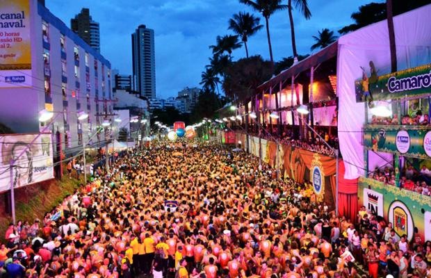 Resultado de imagem para cerveja de carnaval em salvador