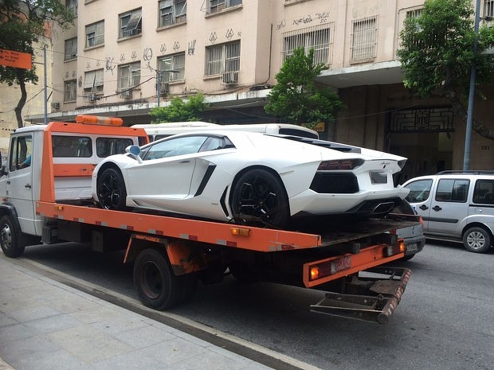 Lamborghini foi um dos carros de Eike apreendidos (Foto: Henrique Coelho/G1)