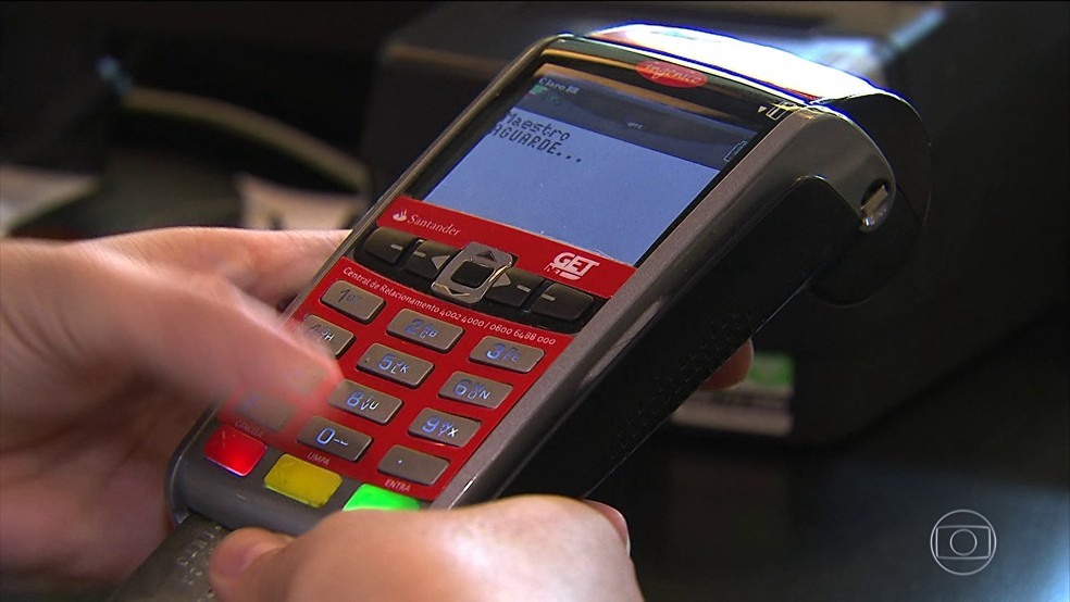 Clientes com duas ou mais faturas de energia vencidas podem parcelar dÃ­vida no cartÃ£o de crÃ©dito. â?? Foto: ReproduÃ§Ã£o TV Globo