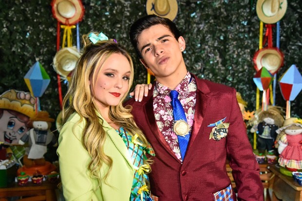 Thomaz Costa e Larissa Manoela (Foto:  Caio Duran / Quattro G / Divulgação)