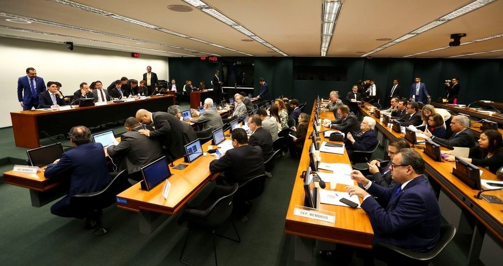 Deputados durante a sessÃ£o da comissÃ£o especial da reforma da PrevidÃªncia nesta terÃ§a-feira (18) â?? Foto: Marcelo Camargo/AgÃªncia Brasil