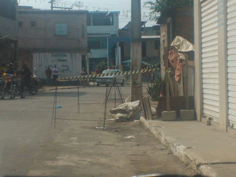 Resultado de imagem para Homem é achado morto no bairro Arraial do Retiro, em Salvador