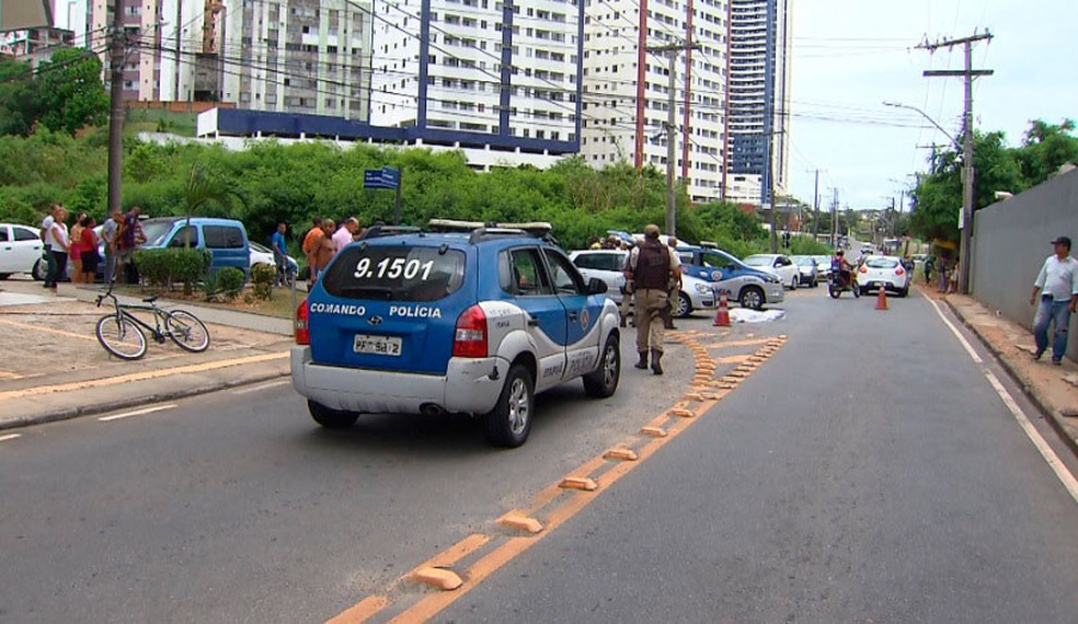 Crime aconteceu na manhã deste sábado, bairro de Luiz Anselmo, em Salvador (Foto: Reprodução/TV Bahia)