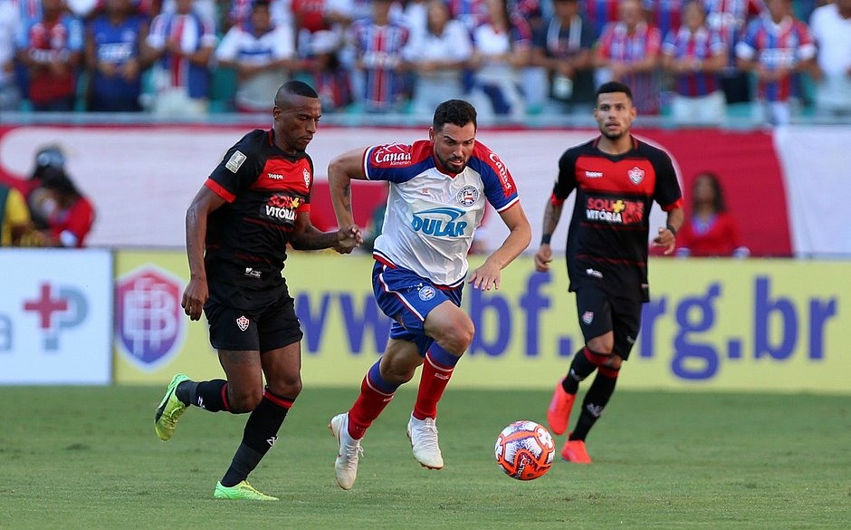 Resultado de imagem para Bahia e VitÃ³ria ficam no empate no segundo clÃ¡ssico Ba-Vi da temporada