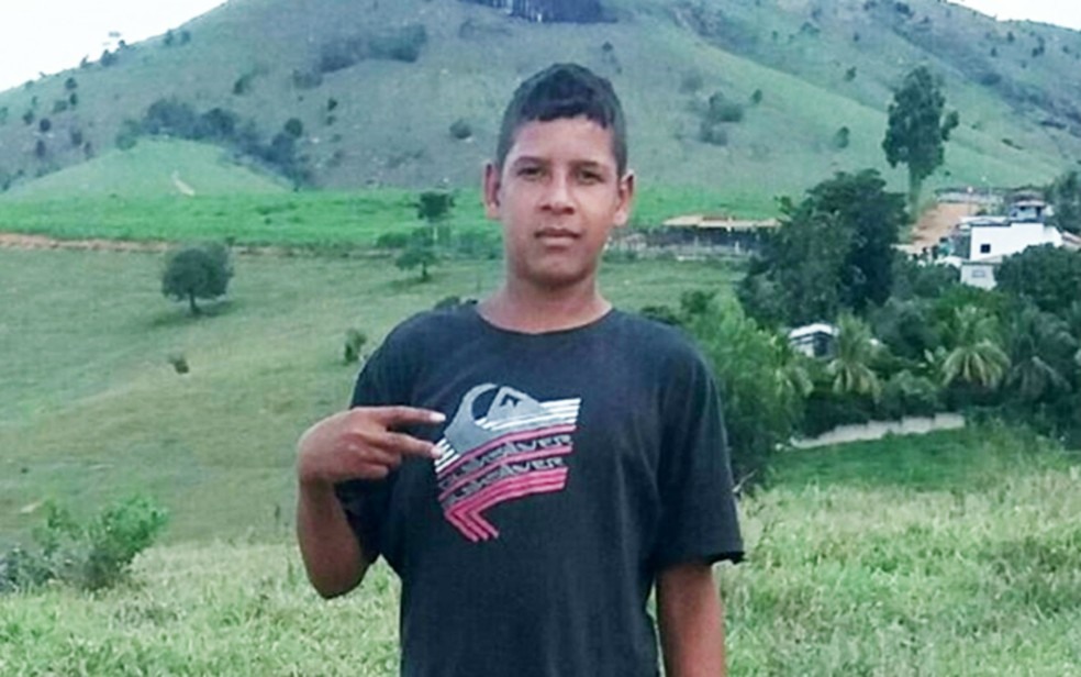 Adolescente desapareceu depois de sair para jantar (Foto: Arquivo pessoal)