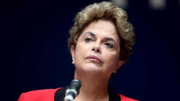 Resultado de imagem para Defesa de Dilma critica ação da Justiça Eleitoral em pleno recesso