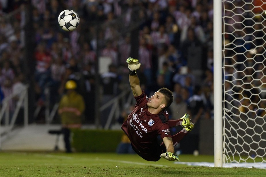 SÃ£o Paulo anuncia a contrataÃ§Ã£o do goleiro Tiago Volpi, do QuerÃ©taro-MEX