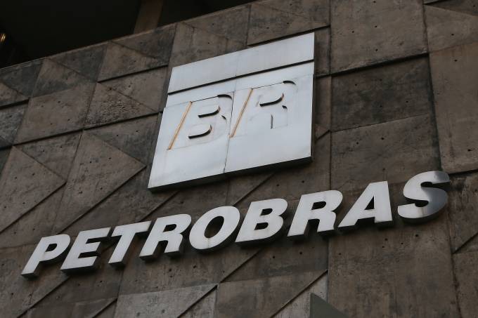 Resultado de imagem para Petrobras economizará R$ 35 milhões por ano com reestruturação