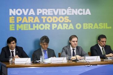 TÃ©cnicos do ministÃ©rio da Economia dÃ£o entrevista coletiva para detalhar o texto da proposta de reforma da PrevidÃªncia