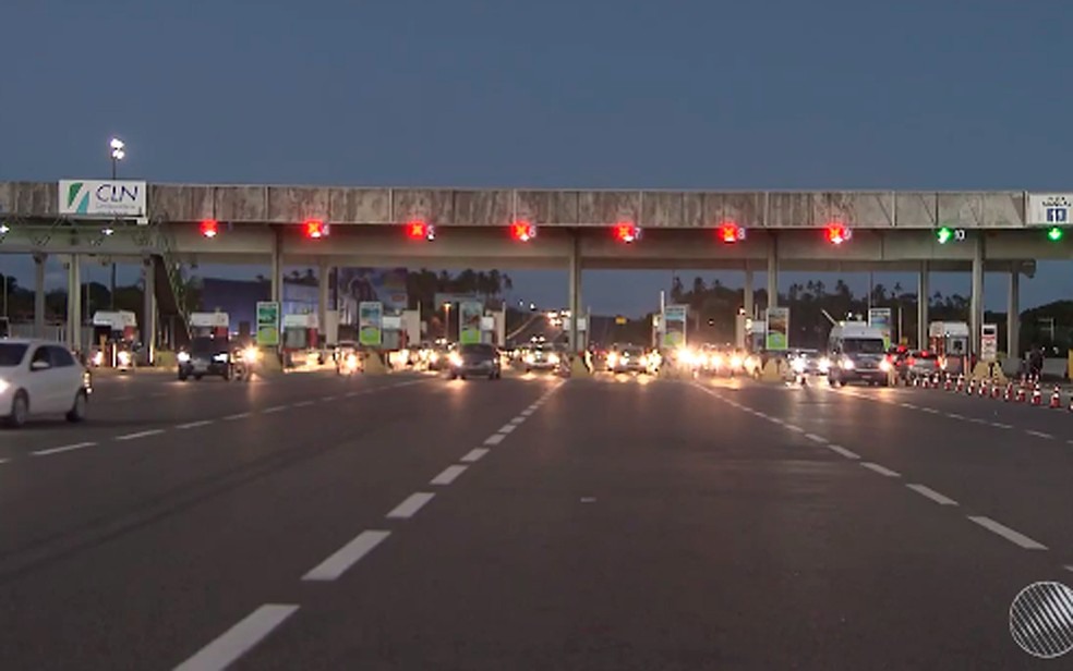 Tarifas serão reajustadas no pedágio na Estrada do Coco a partir de quarta-feira (19) (Foto: Reprodução/ TV Bahia)