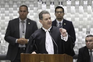 O novo presidente do Superior Tribunal de JustiÃ§a (STJ), JoÃ£o OtÃ¡vio de Noronha, durante solenidade de posse.