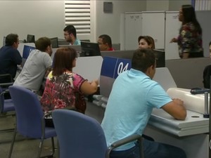 FGTS agência na Caixa (Foto: Reprodução/TV Globo)