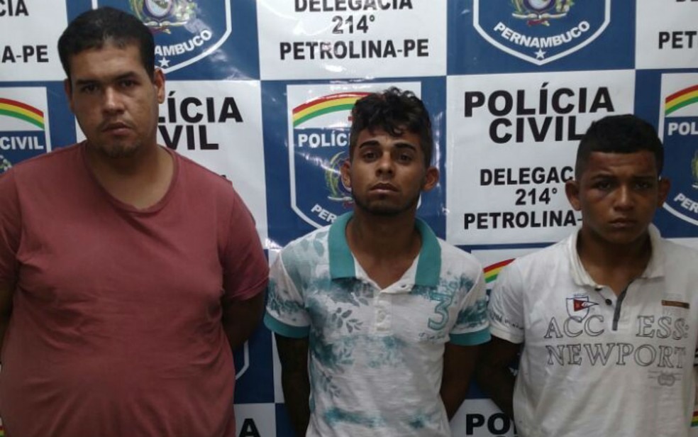 Homens foram presos durante ação em que mais de 17kg de drogas foram apreendidos  (Foto: Divulgação/SSP)