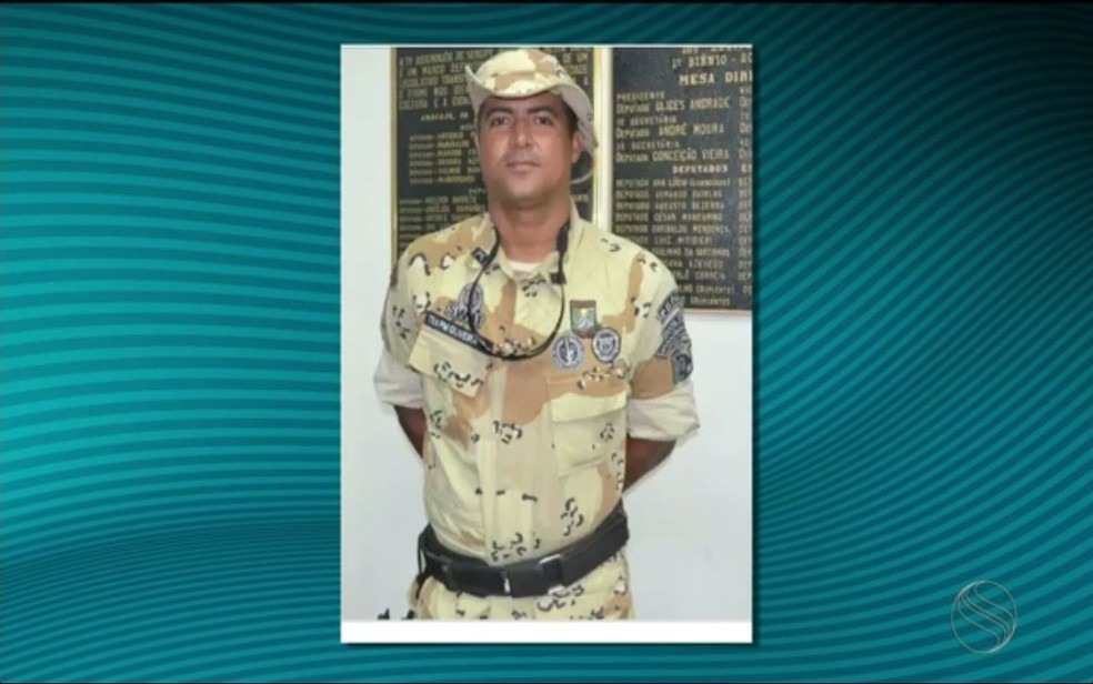 CapitÃ£o Manoel Oliveira foi mortoa a tiros em 4 de abril deste ano (Foto: ReproduÃ§Ã£o TV Sergipe)