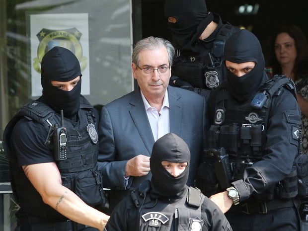 Resultado de imagem para fotos de eduardo cunha preso pela policia federal