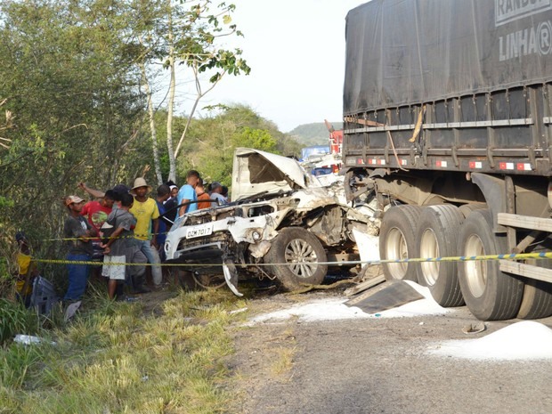 Acidente deixa congestionamento na BR-101 (Foto: Berimbau Notícias)