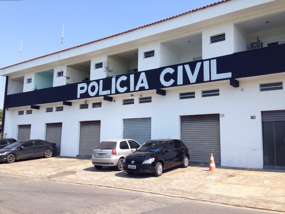 Caso foi registrado na Delegacia Sede de ItanhaÃ©m (Foto: Mariane Rossi/G1)