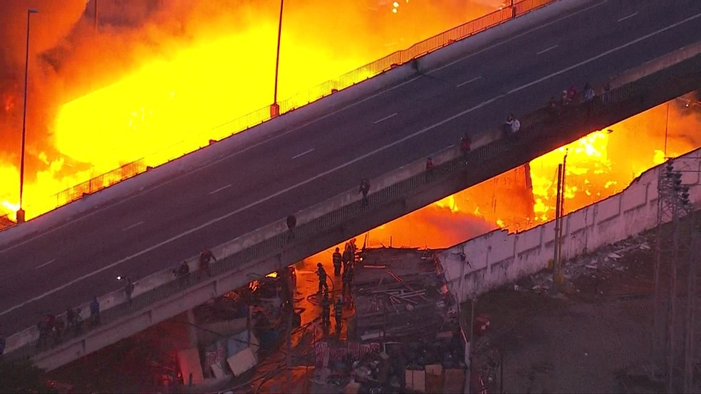 Fogo na Ponte do JaguarÃ© â?? Foto: ReproduÃ§Ã£o/TV Globo