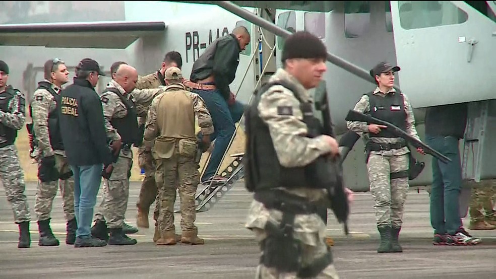 AdÃ©lio Bispo Ã© transferido de Minas Gerais para Mato Grosso do Sul (Foto: ReproduÃ§Ã£o/GloboNews)