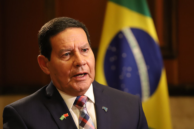 Vice-presidente Hamilton Mourão é diagnosticado com novo coronavírus