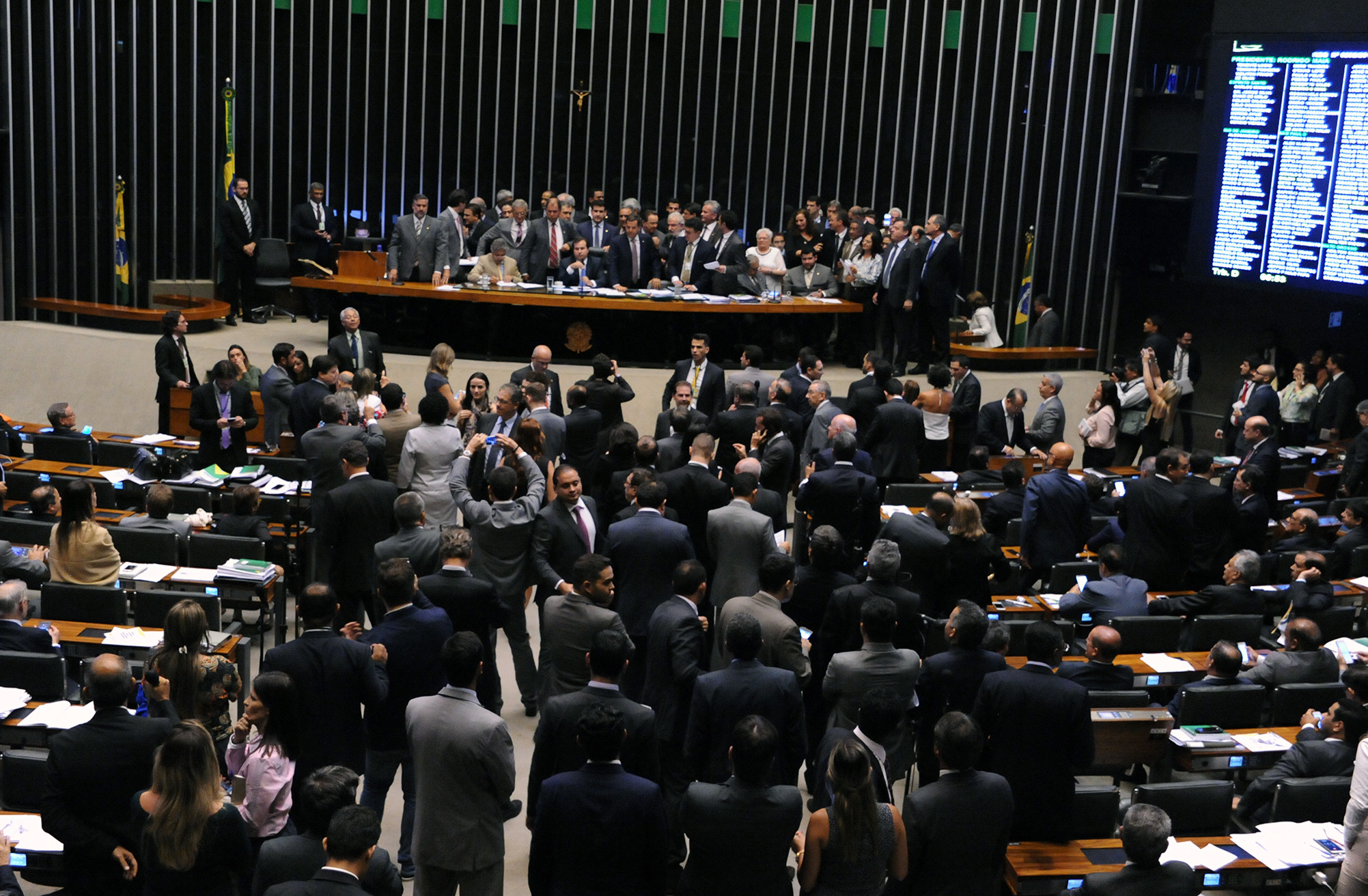 Sessão extraordinária para discussão e votação de projetos. Presidente da Câmara dep. Rodrigo Maia (DEM-RJ)